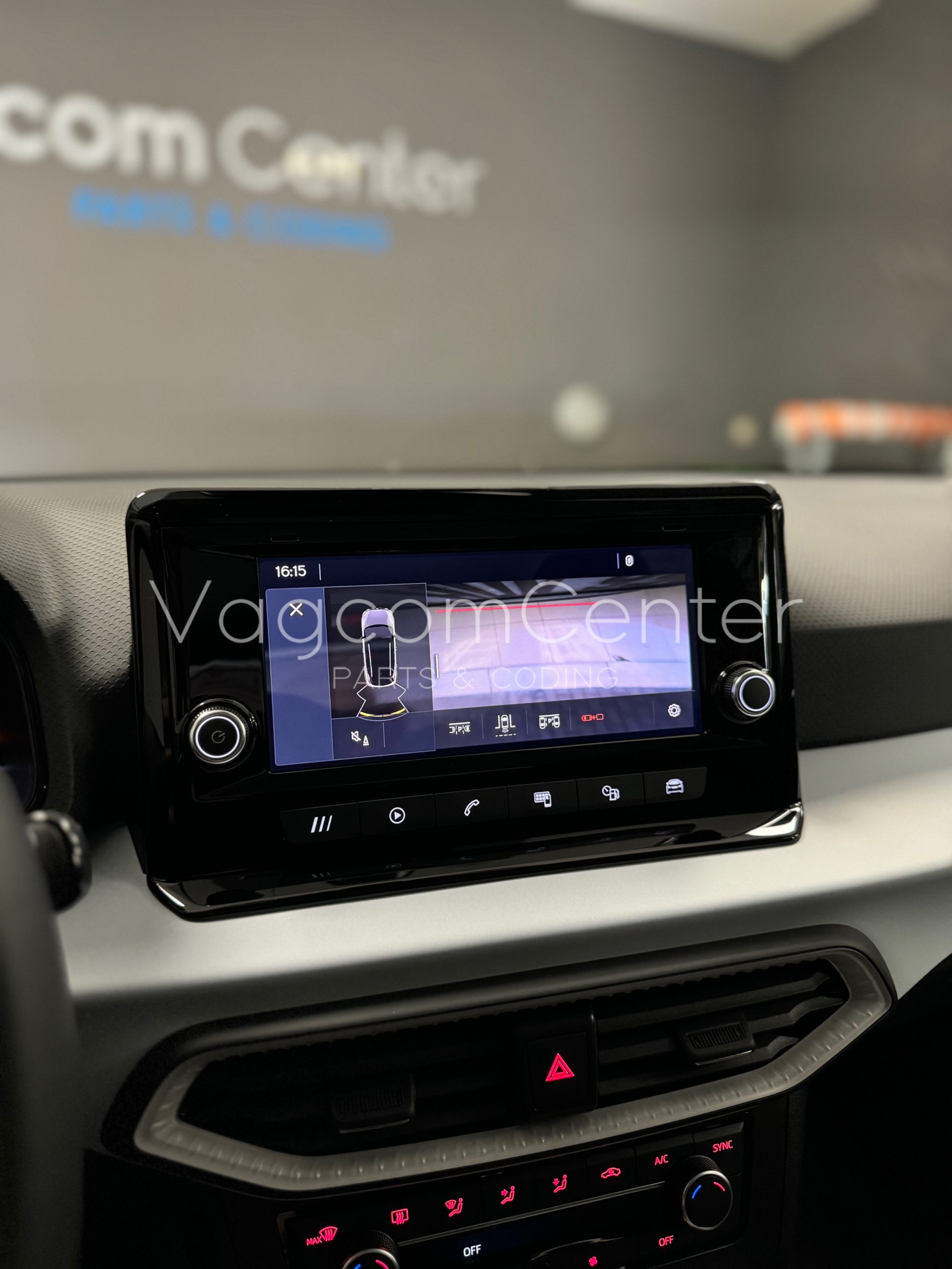 Seat_arona_geri_gorus_kamerası