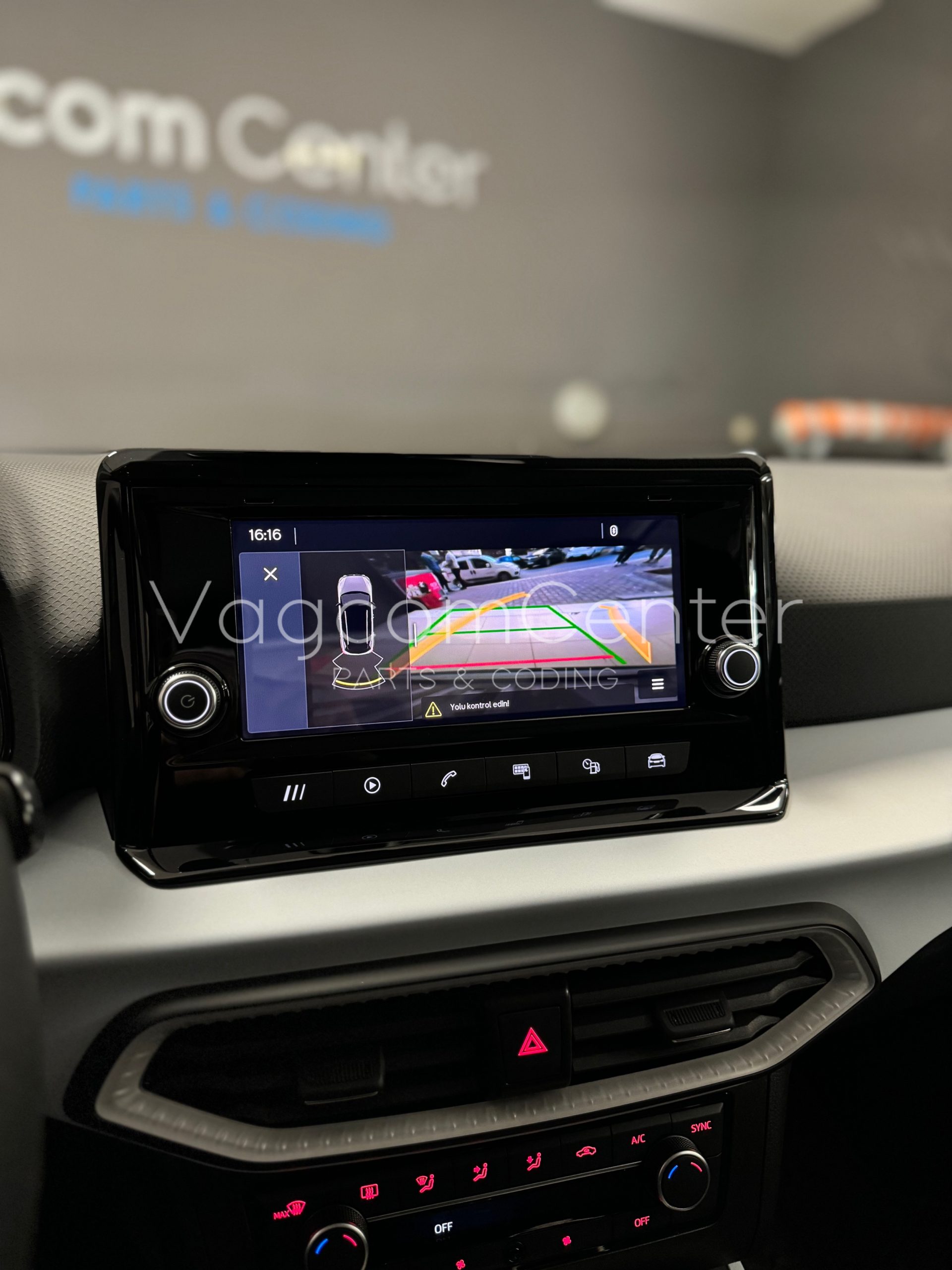 Seat_arona_geri_gorus_kamerası