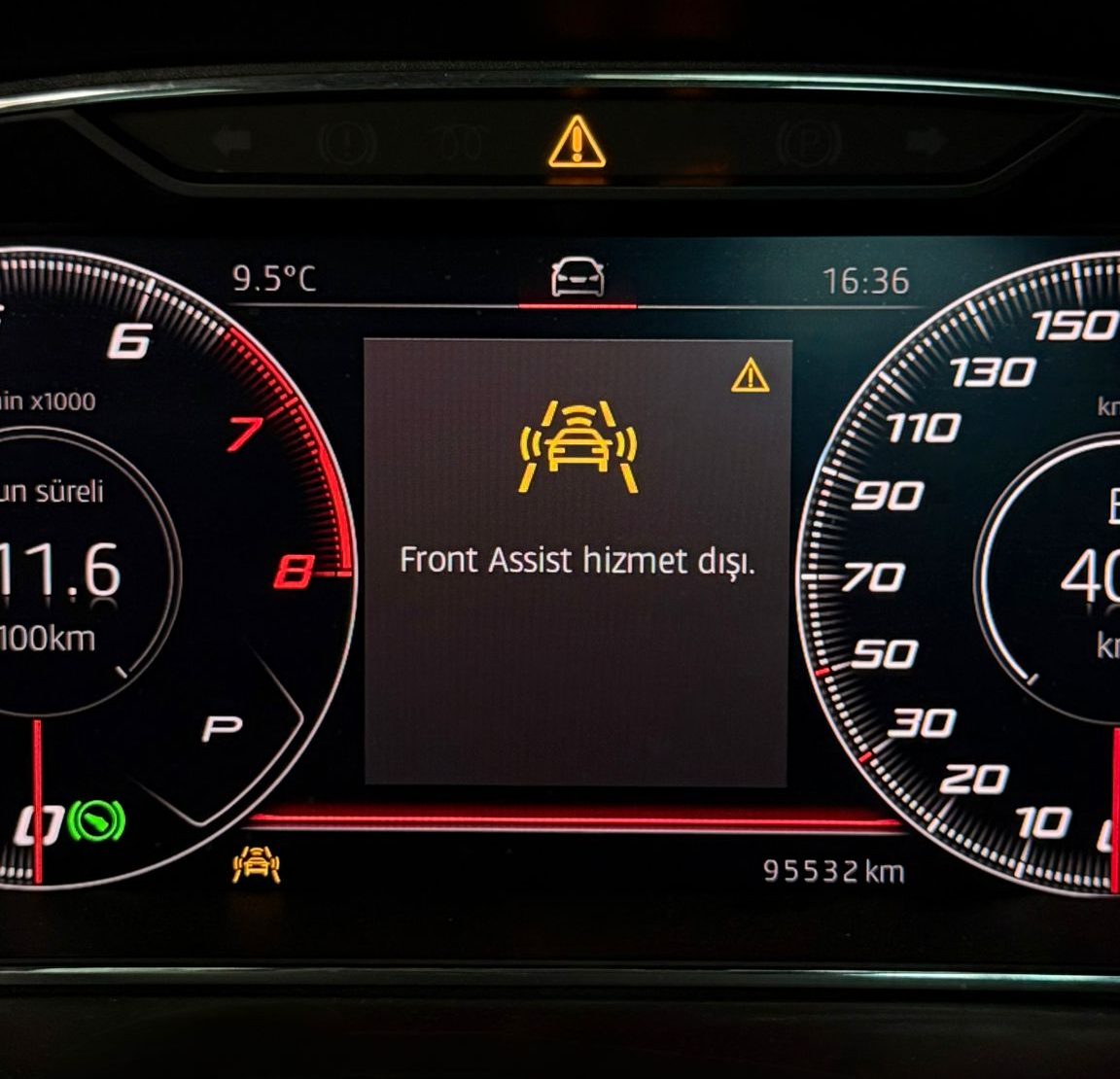 Front Assist <br> Hizmet Dışı <br> | Skoda SuperB